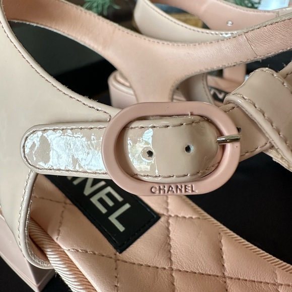 CHANEL Sandals - Picture 10 of 15